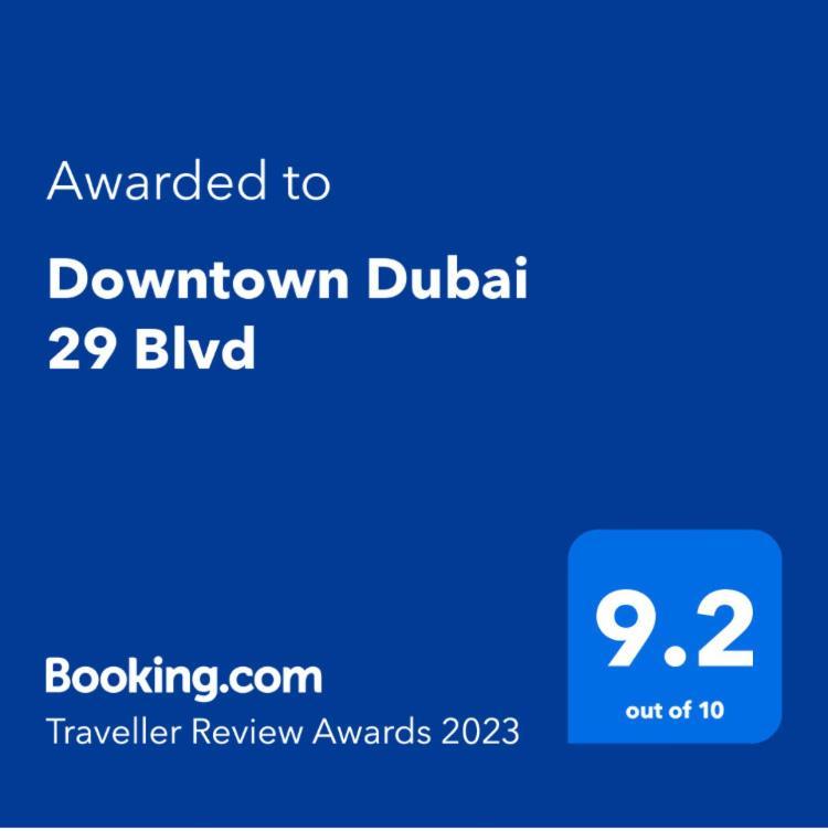 Downtown Boulevard One Bedroom Apt In 29 Blvd غرفة وصالة Burj & Fountain View Master Bedroom Plus 2 Single Beds In Living Room Dubai Buitenkant foto